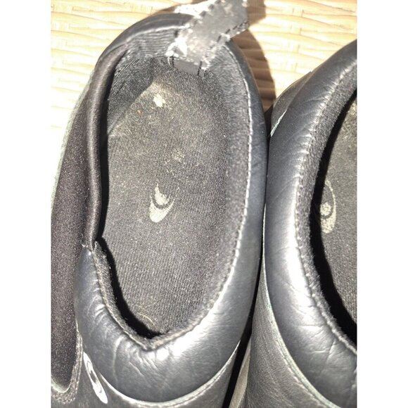 Salomon ContraGrip Men's 8 Black Leather Slip-In Work Shoe FLAWS - Picture 8 of 13